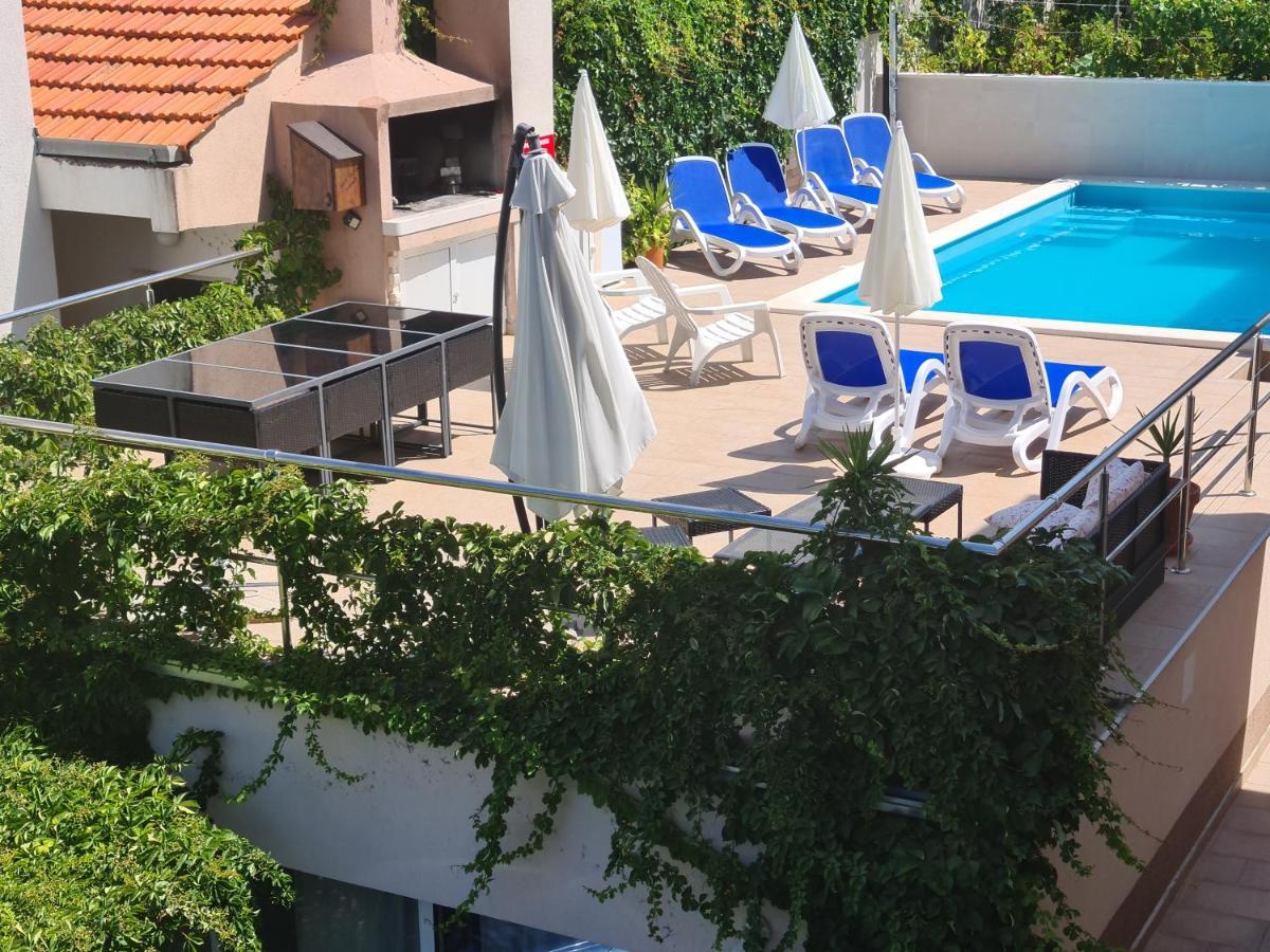 Apartments Villa Natali - Heating Pool Trogir Exterior foto