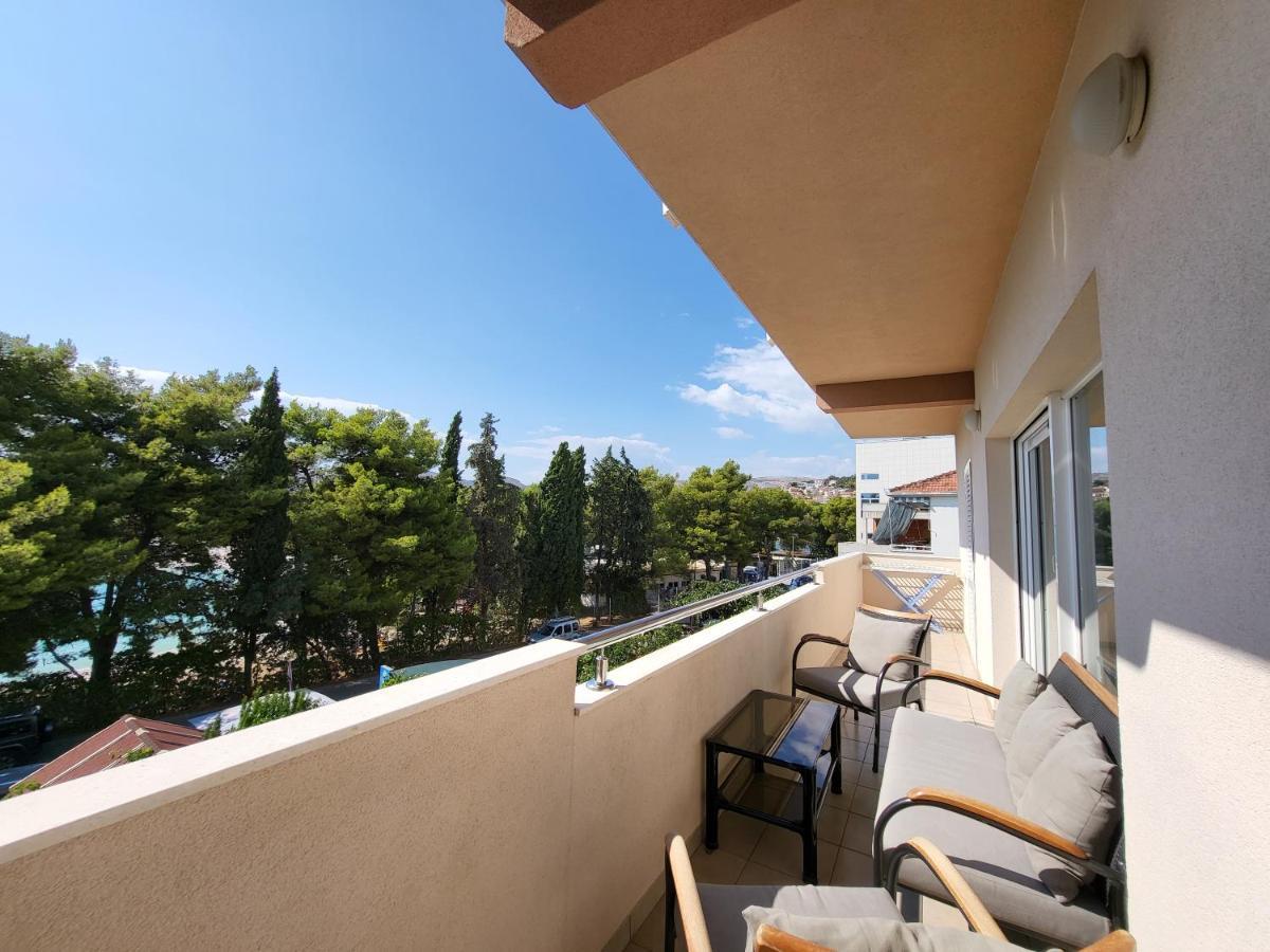 Apartments Villa Natali - Heating Pool Trogir Exterior foto