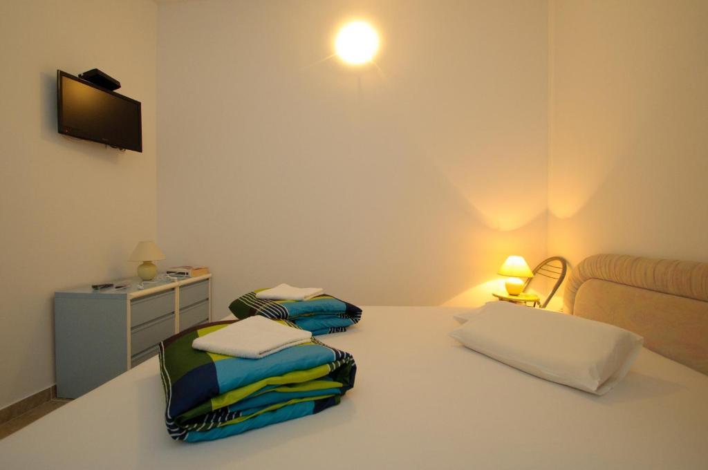 Apartments Villa Natali - Heating Pool Trogir Zimmer foto