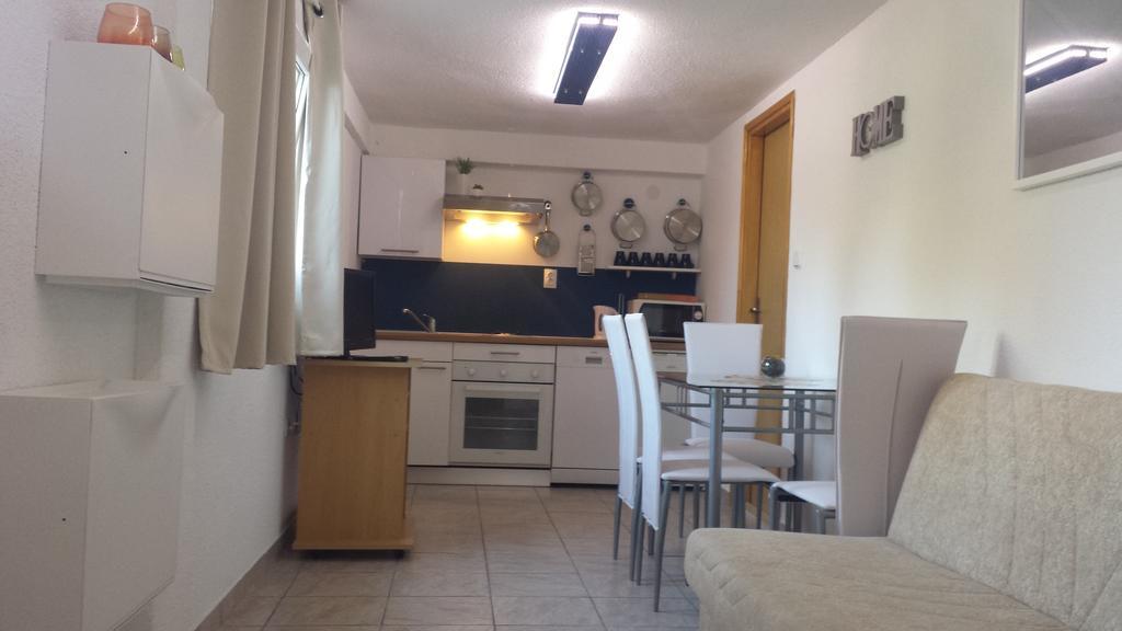 Apartments Villa Natali - Heating Pool Trogir Exterior foto