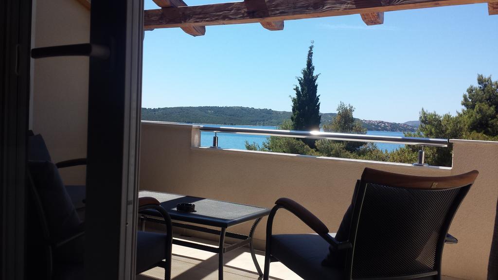 Apartments Villa Natali - Heating Pool Trogir Exterior foto