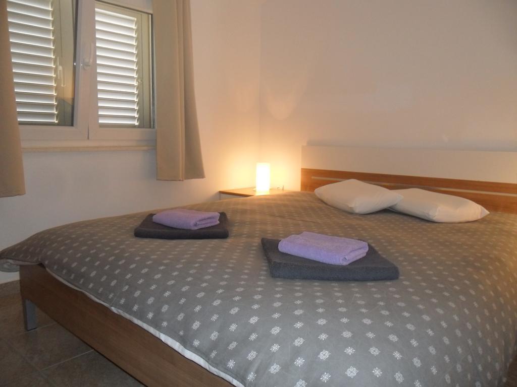 Apartments Villa Natali - Heating Pool Trogir Exterior foto